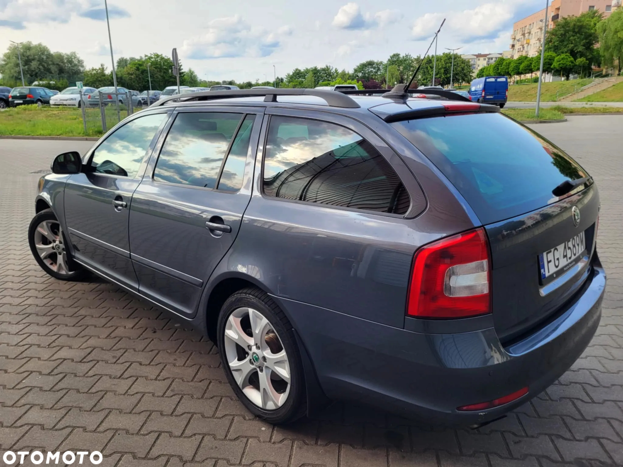 Skoda Octavia 1.8 TSI DSG Elegance - 23