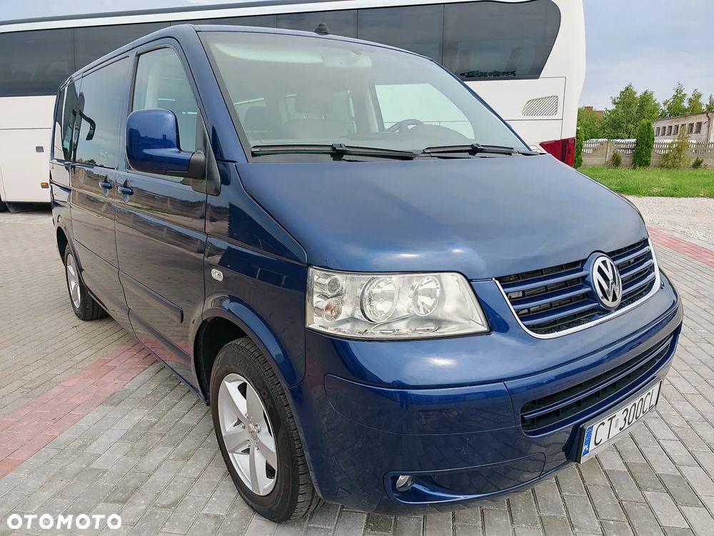 Volkswagen Multivan - 1