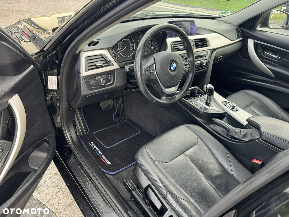 BMW Seria 3 318d Luxury Line - 21
