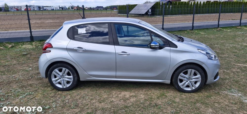 Peugeot 208 PureTech 82 Start & Stop Allure - 3