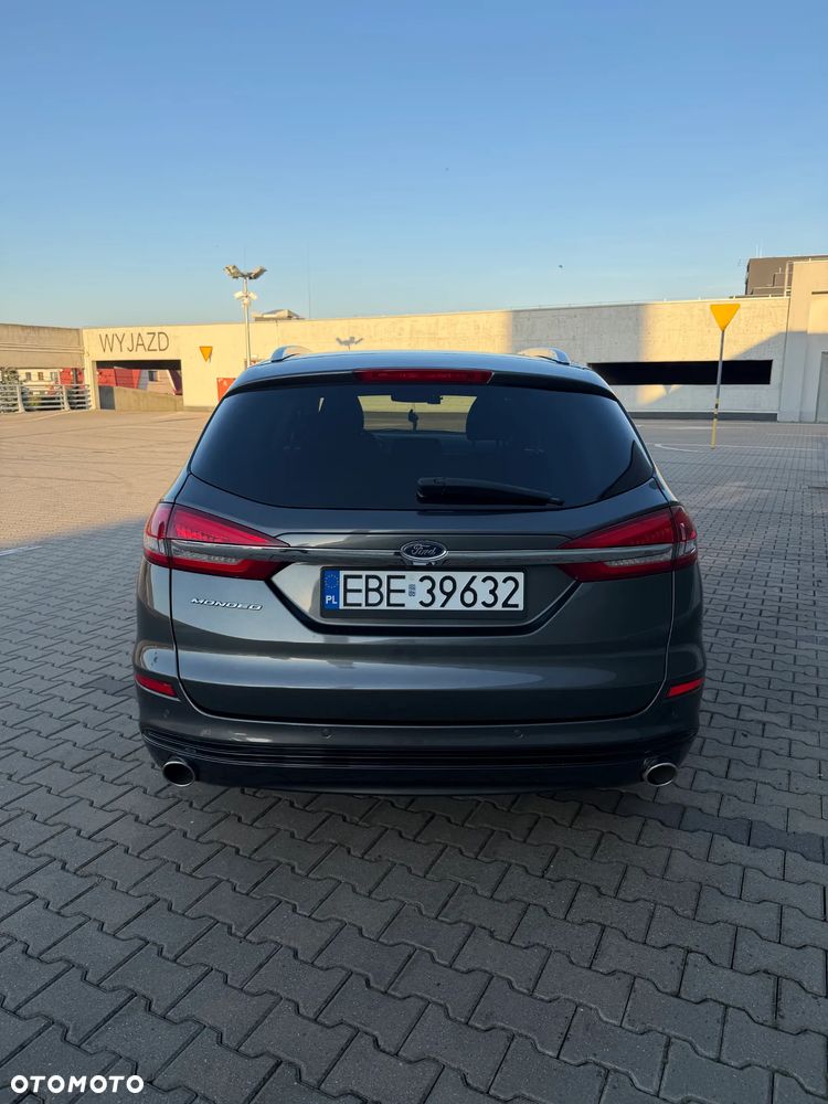 Ford Mondeo - 10