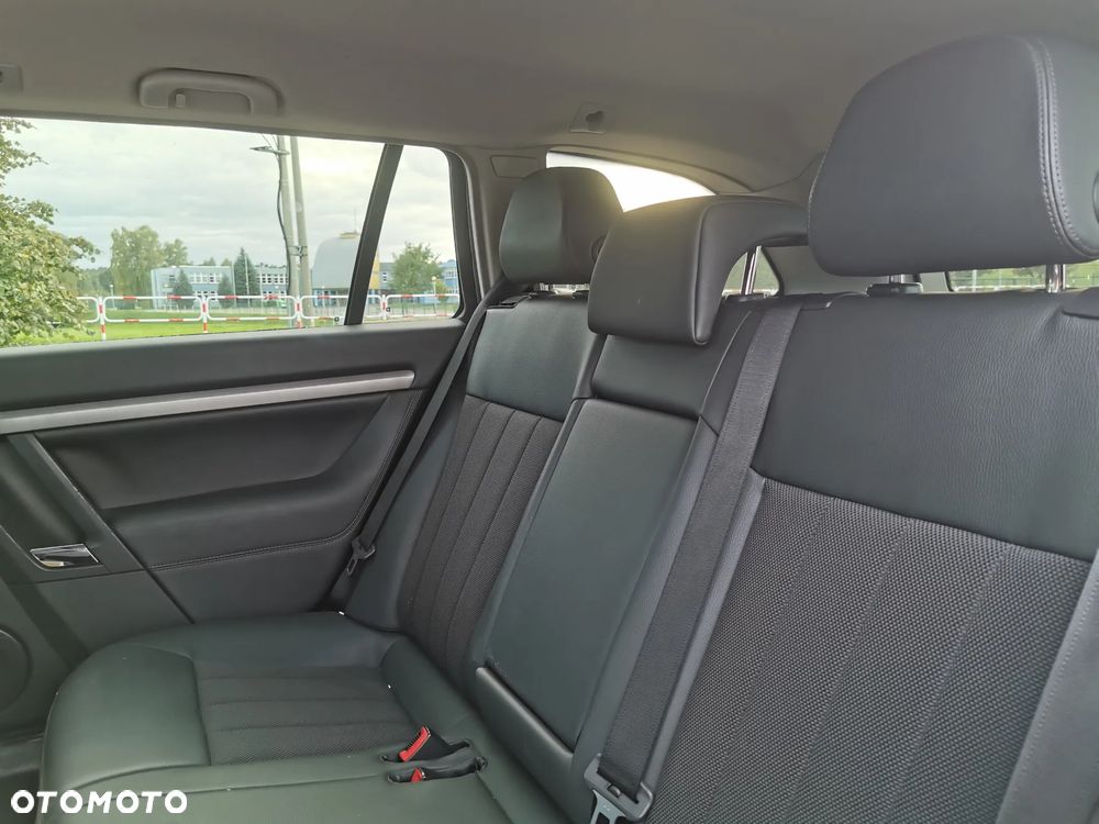 Opel Vectra 1.9 CDTI Cosmo - 4