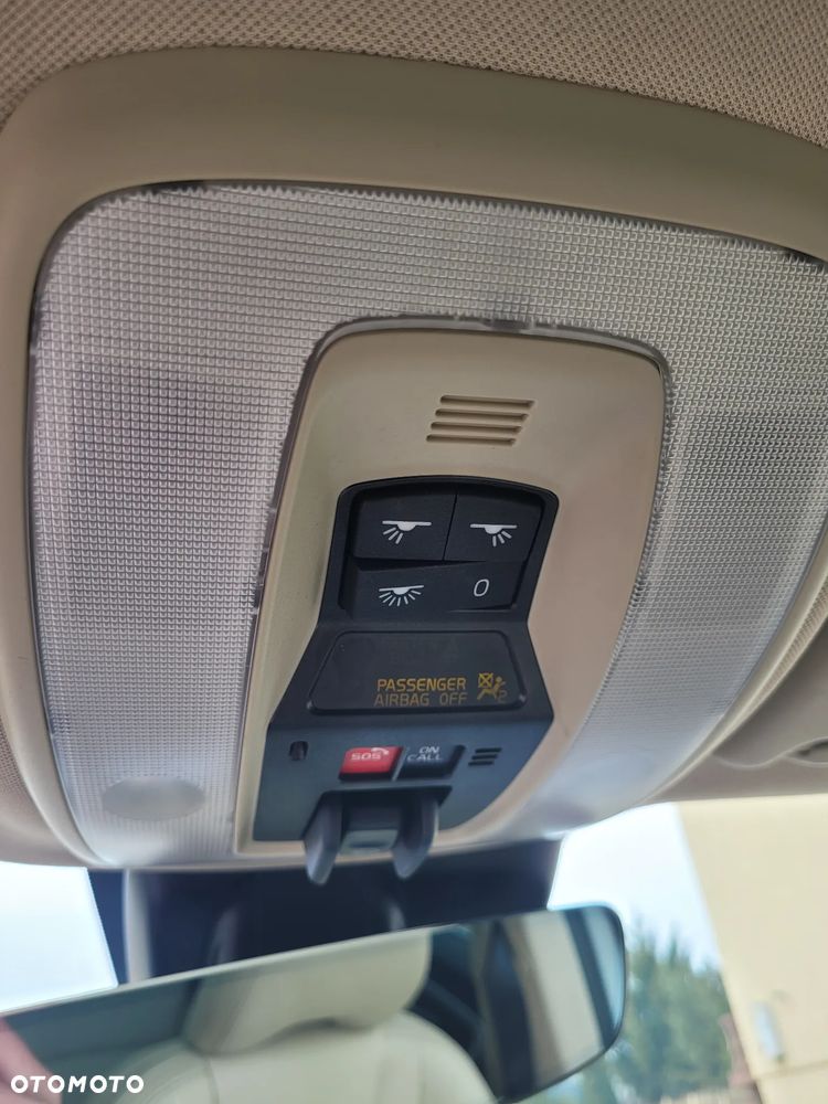 Volvo XC 60 T5 Geartronic Kinetic - 4