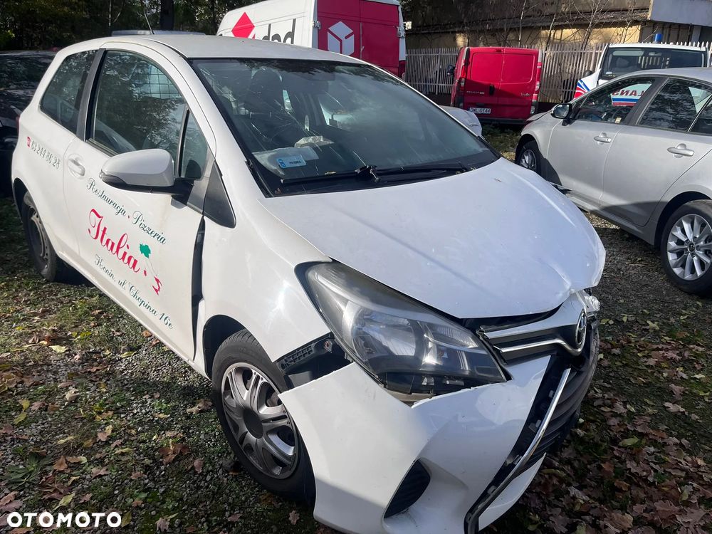 Toyota YARIS - 3