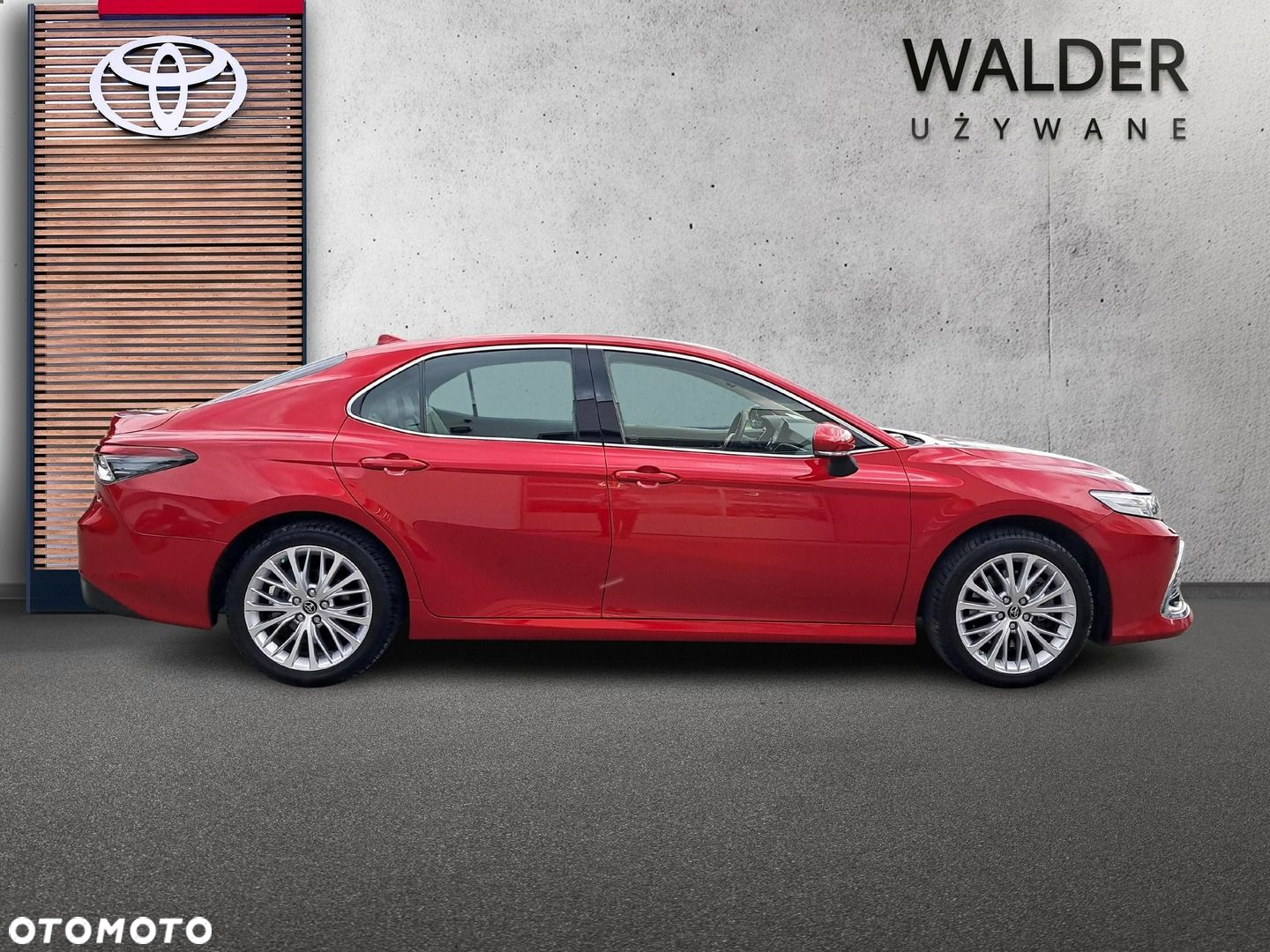 Toyota Camry - 6