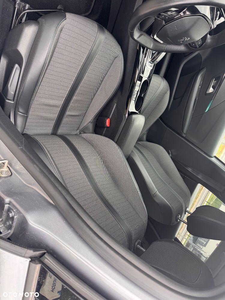 Peugeot 208 PureTech 100 EAT8 Allure Pack - 15