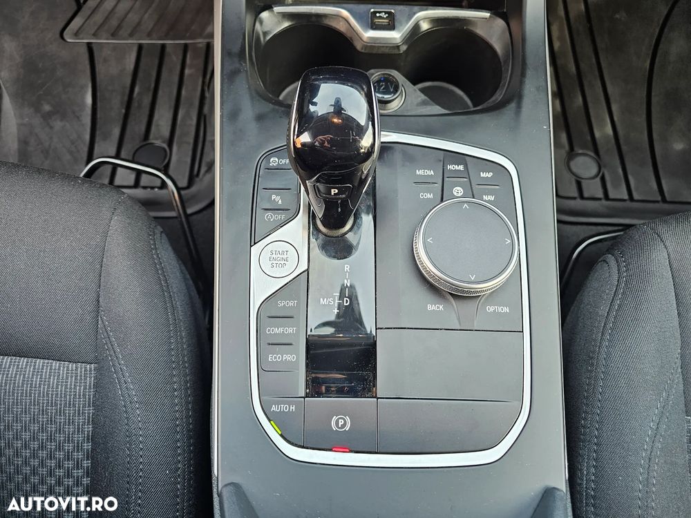 BMW Seria 1 120i AT - 11