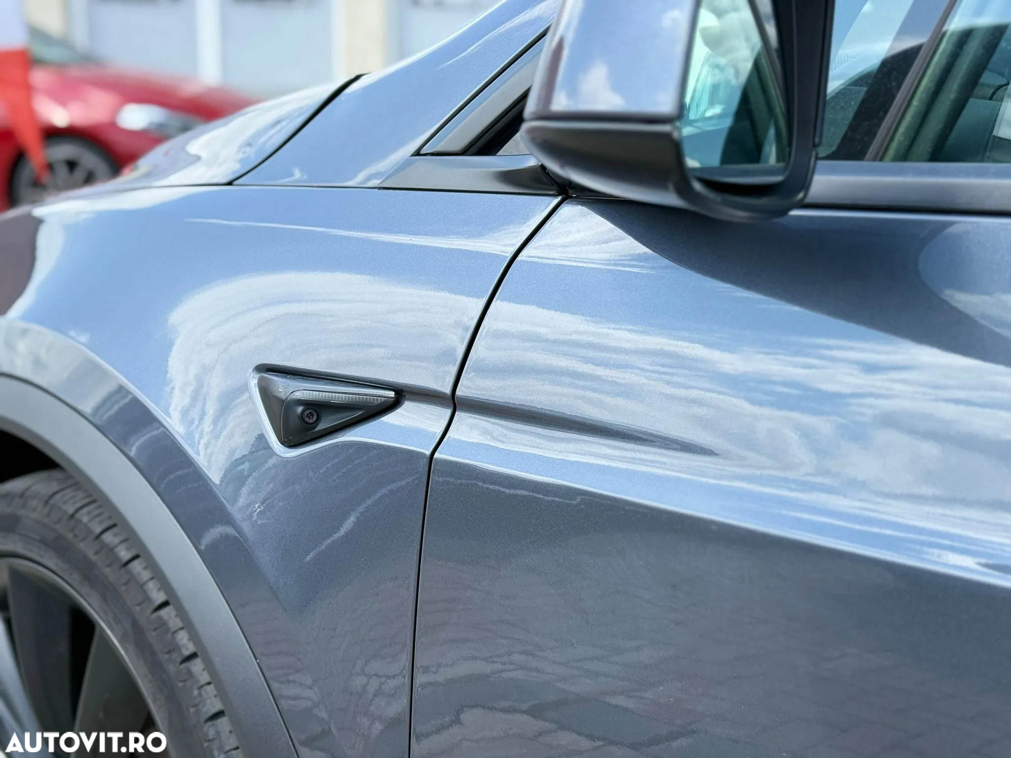 Tesla Model X - 30