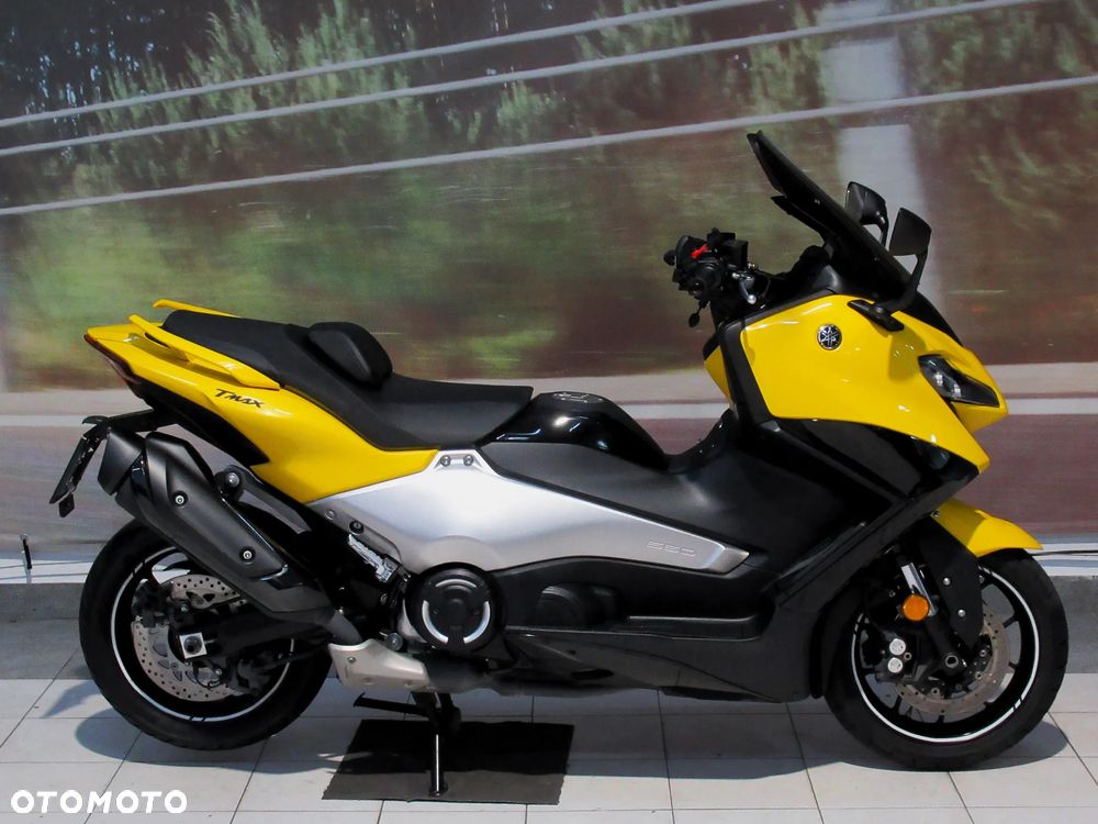 Yamaha Tmax - 7