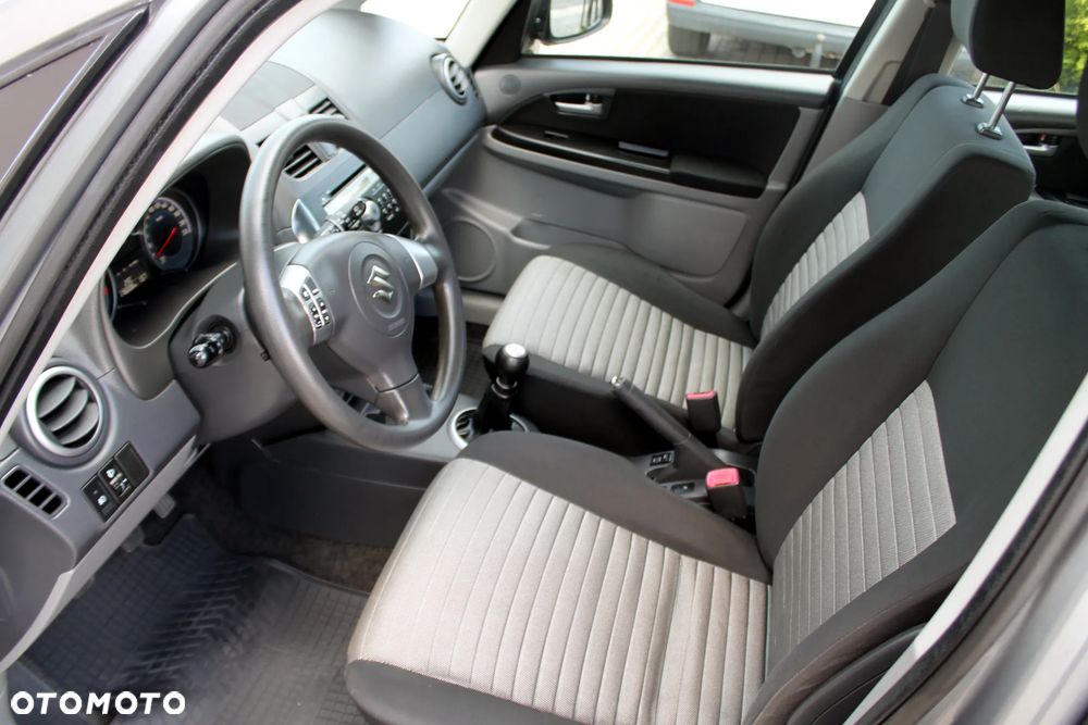 Suzuki SX4 Classic 1.6 VVT 4x4 Club - 10