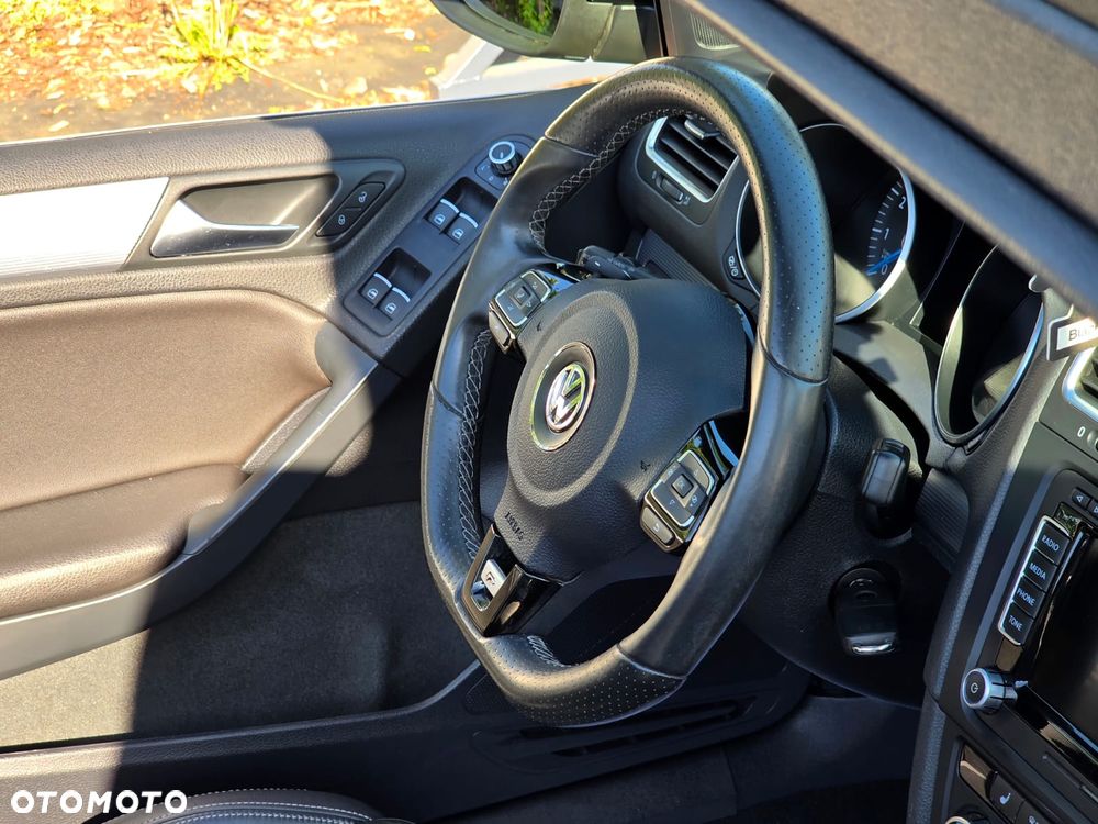 Volkswagen Golf Cabrio R DSG - 23