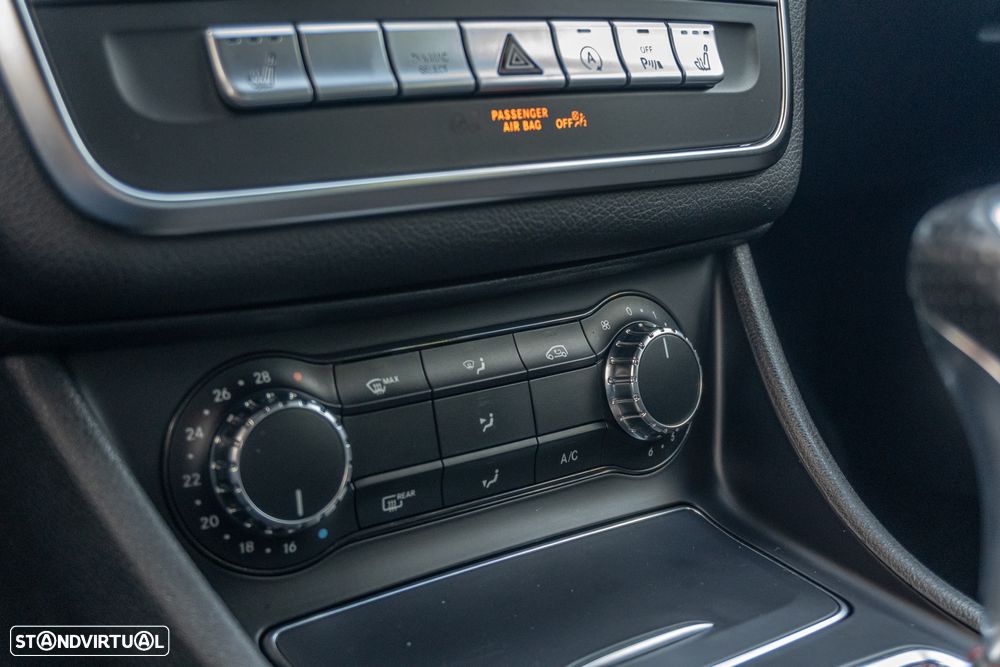 Mercedes-Benz GLA 180 AMG Line - 21