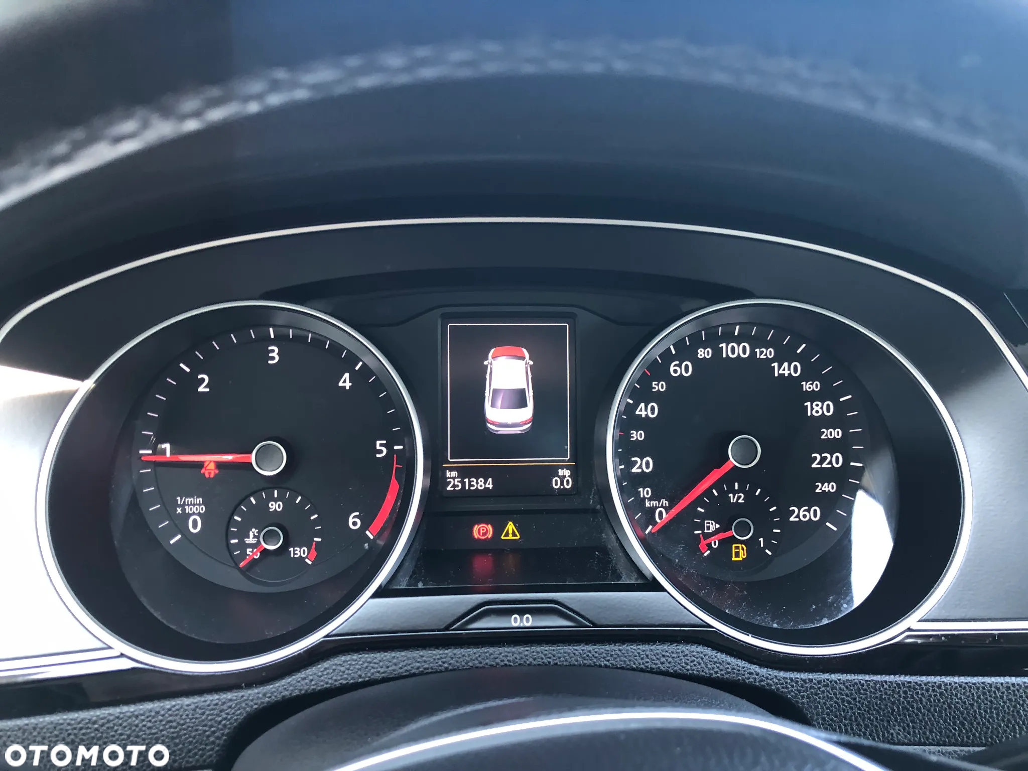 Volkswagen Passat 2.0 TDI BMT Comfortline - 12