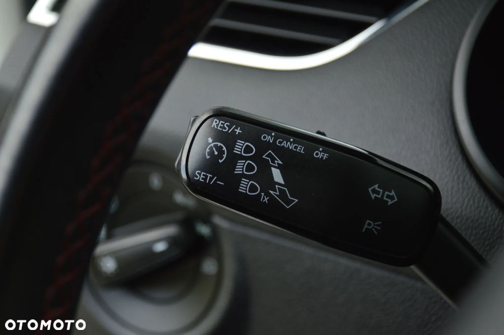 Skoda Octavia 2.0 TSI RS - 22