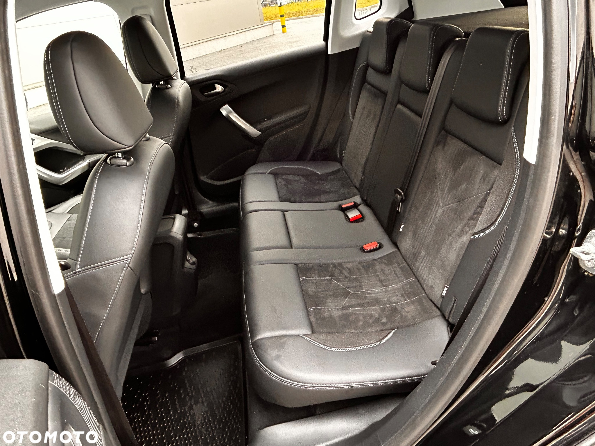 Peugeot 2008 BlueHDi FAP 120 STOP & START EAT6 Crossway - 29