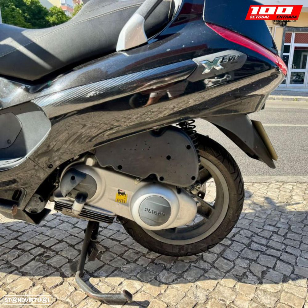 Piaggio XEvo 125 - 27