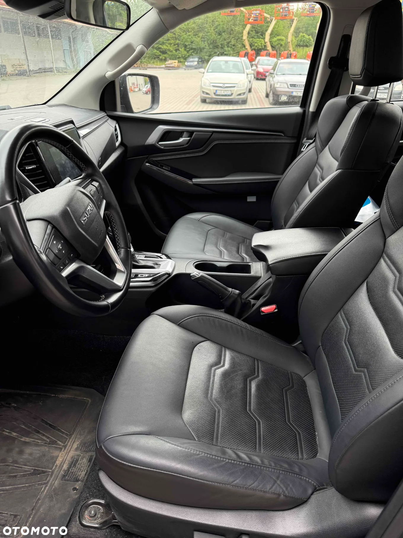 Isuzu D-MAX - 2