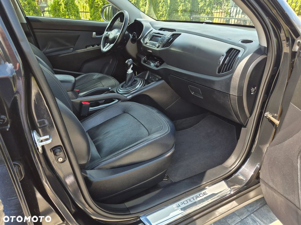 Kia Sportage 2.0 CRDI 4WD Dream-Team Edition - 28