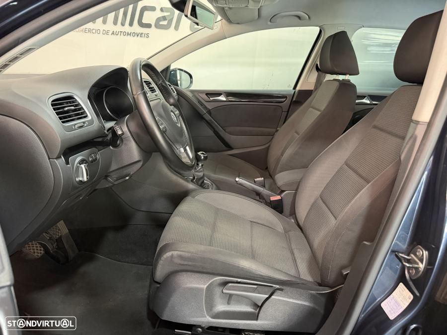 VW Golf 2.0 TDi Confortline - 11