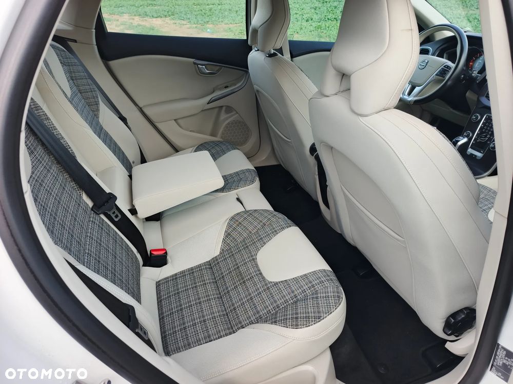 Volvo V40 - 32
