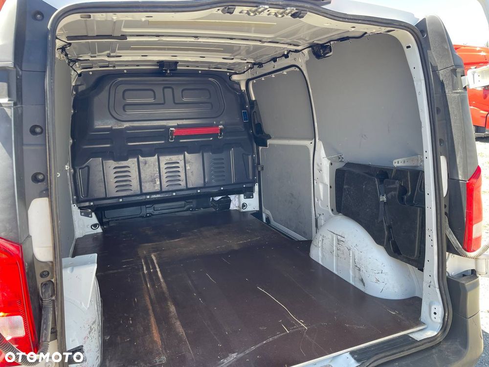 Mercedes-Benz Vito - 19