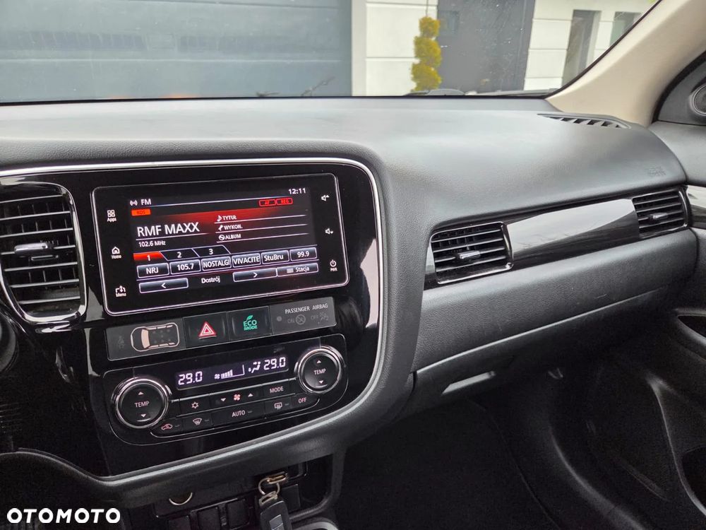 Mitsubishi Outlander 2.0 4WD - 23