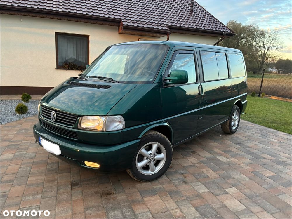 Volkswagen Multivan - 1