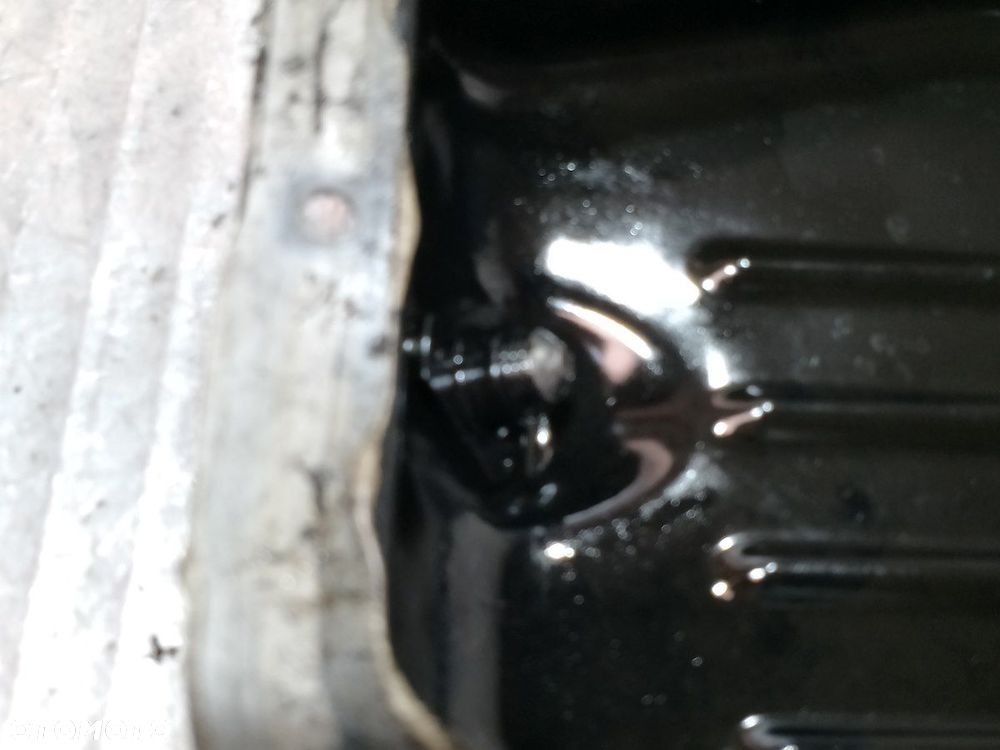 MISKA OLEJOWA OPEL ASTRA H 1.7 CDTI - 11