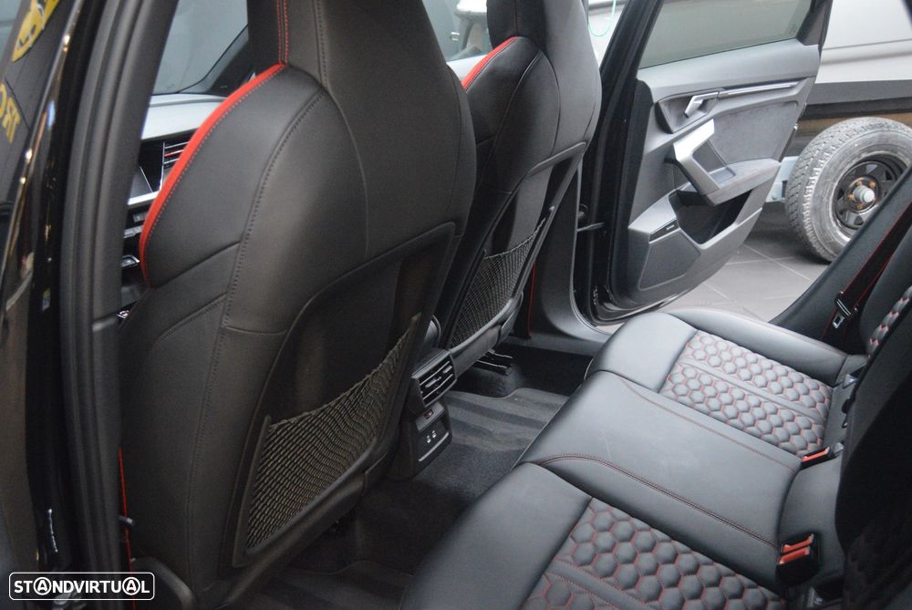 Audi RS3 Limousine 2.5 TFSI quattro S tronic - 18