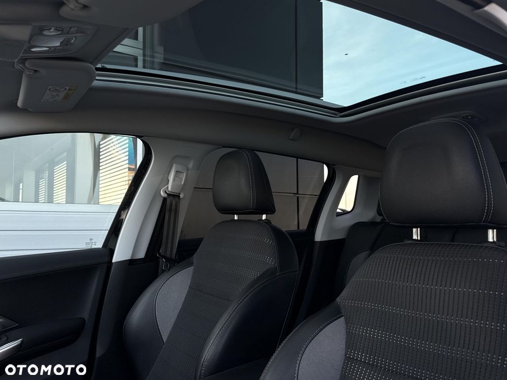 Peugeot 2008 1.2 Pure Tech GPF Allure S&S - 12