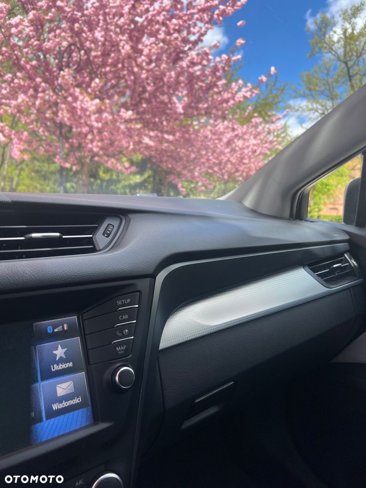 Toyota Avensis 2.0 D-4D Prestige - 5