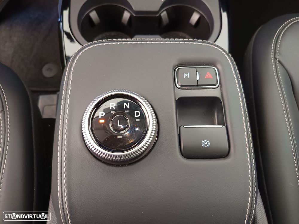 Ford Mustang Mach-E Standard - 30