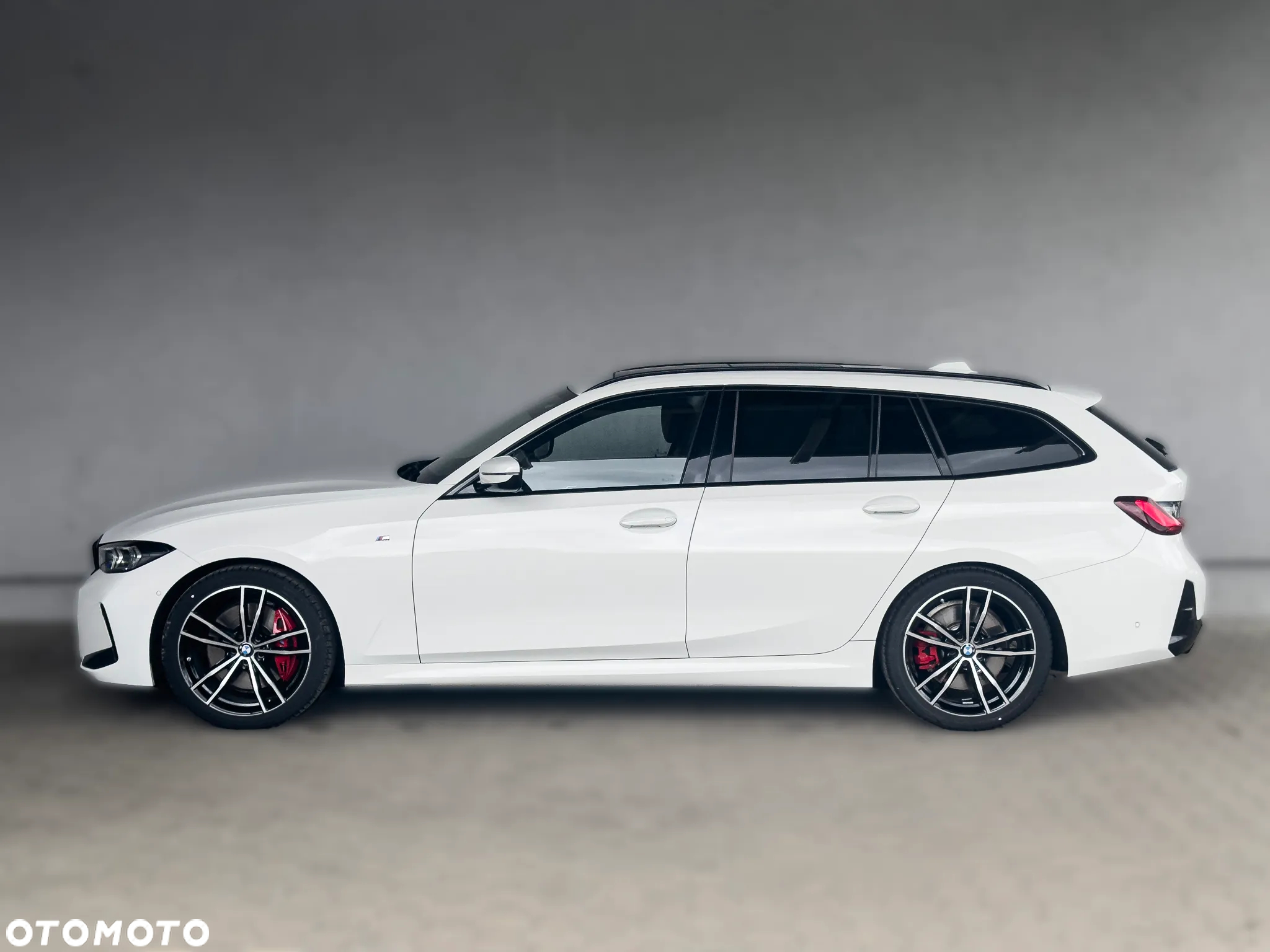 BMW Seria 3 318i Touring M Sport - 10