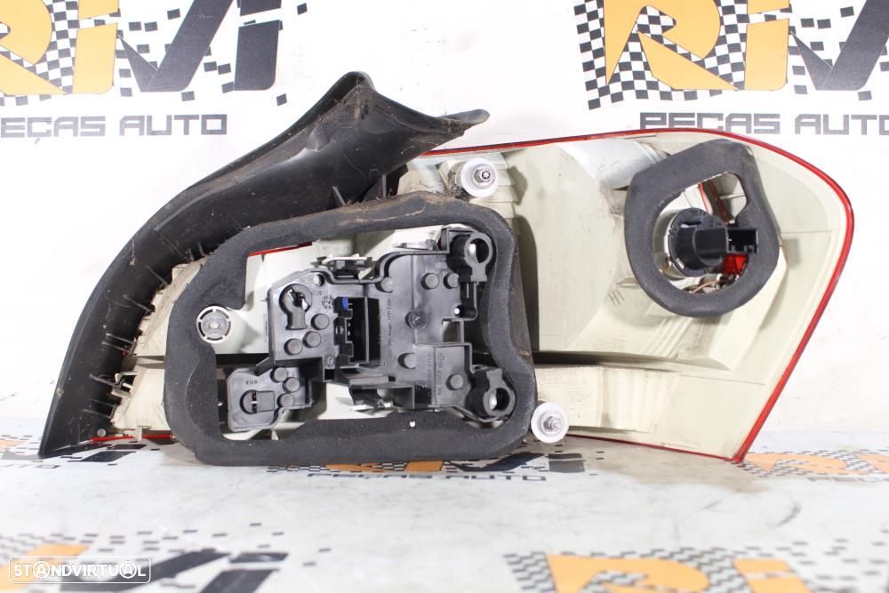 Farolim Esquerdo Bmw 1 Coupé (E82)  63217285641 / 7285641/ Condutor - 5