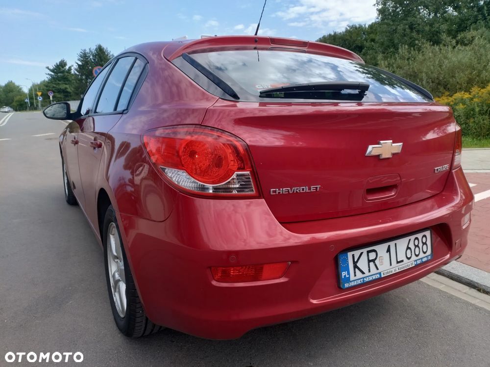 Chevrolet Cruze 1.6 LT - 11