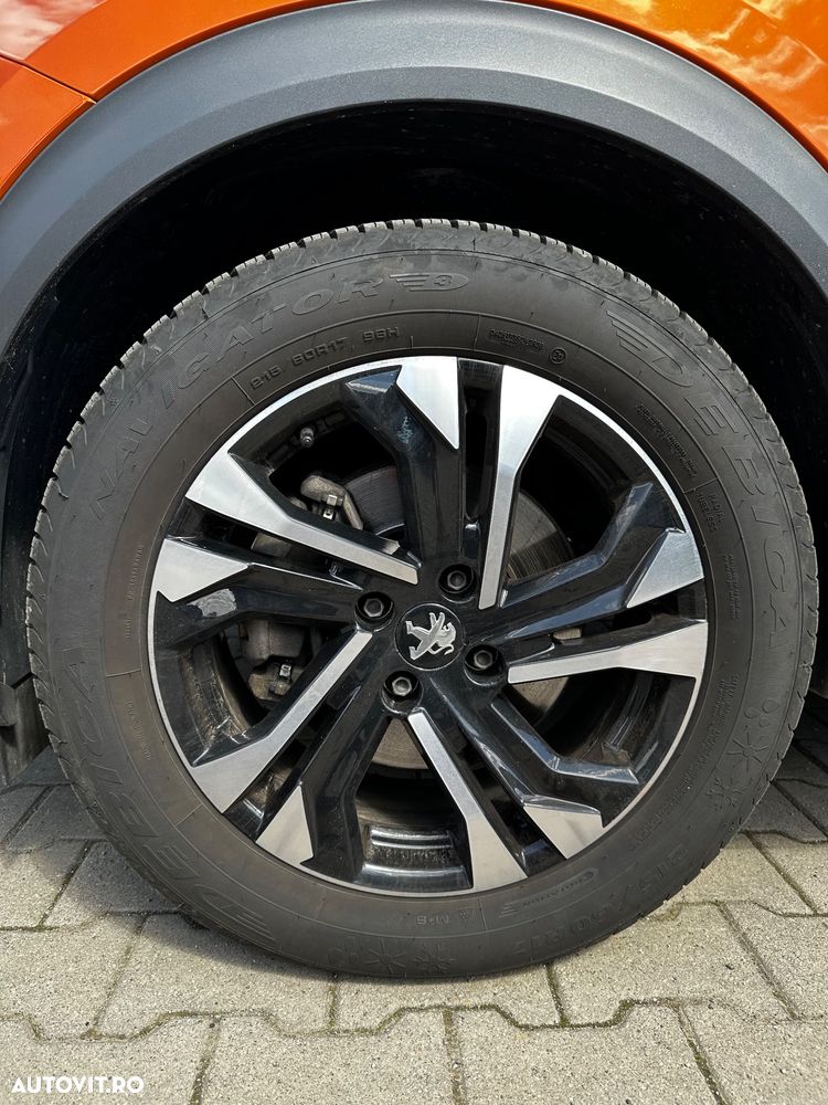 Peugeot 2008 1.5 BlueHDI STT EAT8 Allure - 5