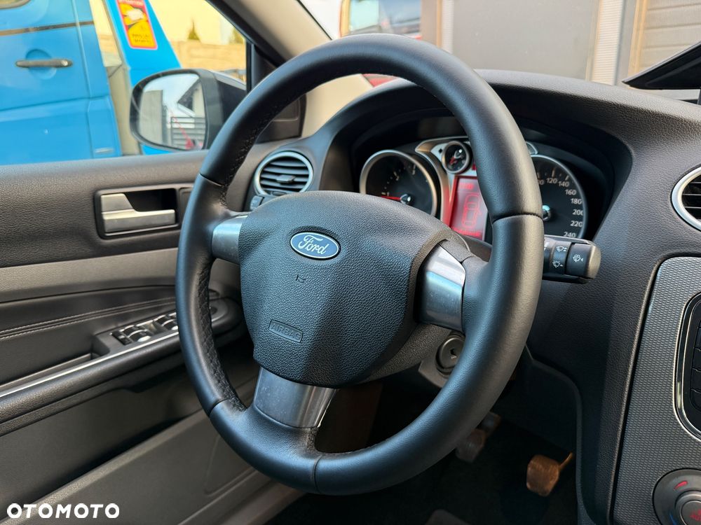 Ford Focus 2.0 TDCi DPF Titanium - 9