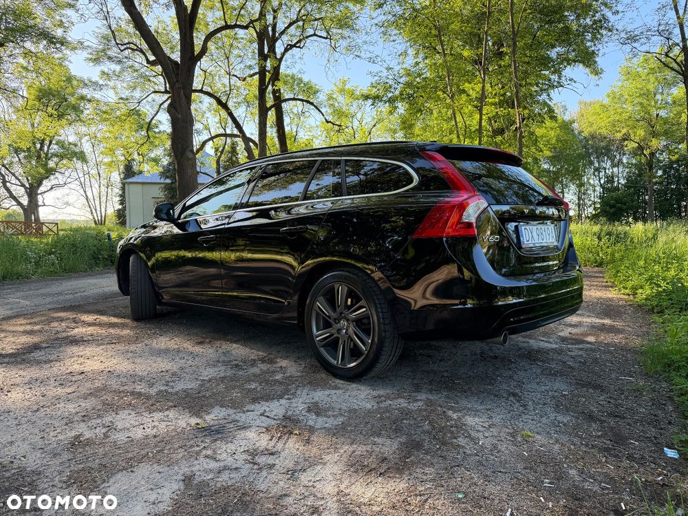 Volvo V60 D2 Drive-E Dynamic Edition (Momentum) - 5