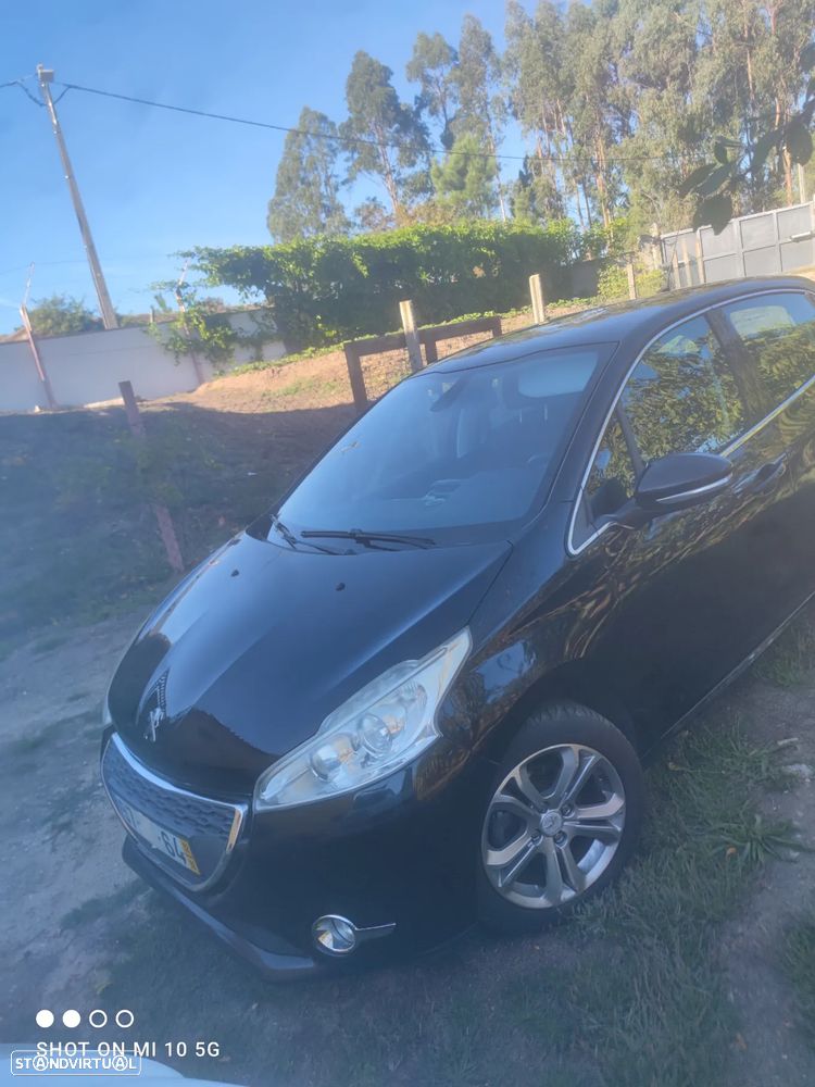 Peugeot 208 1.6 e-HDi Allure - 8