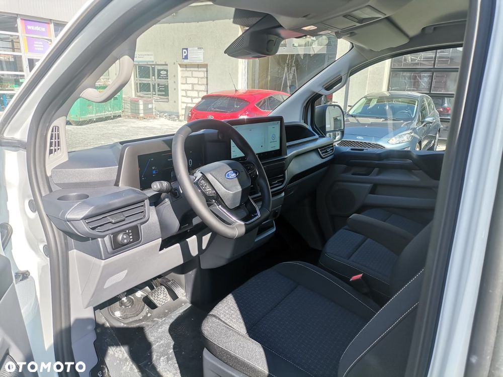 Ford Transit Custom - 8