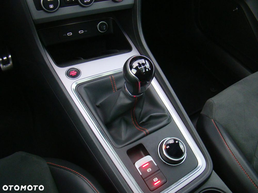 Seat Ateca 2.0 TDI FR BLACK EDITION - 33