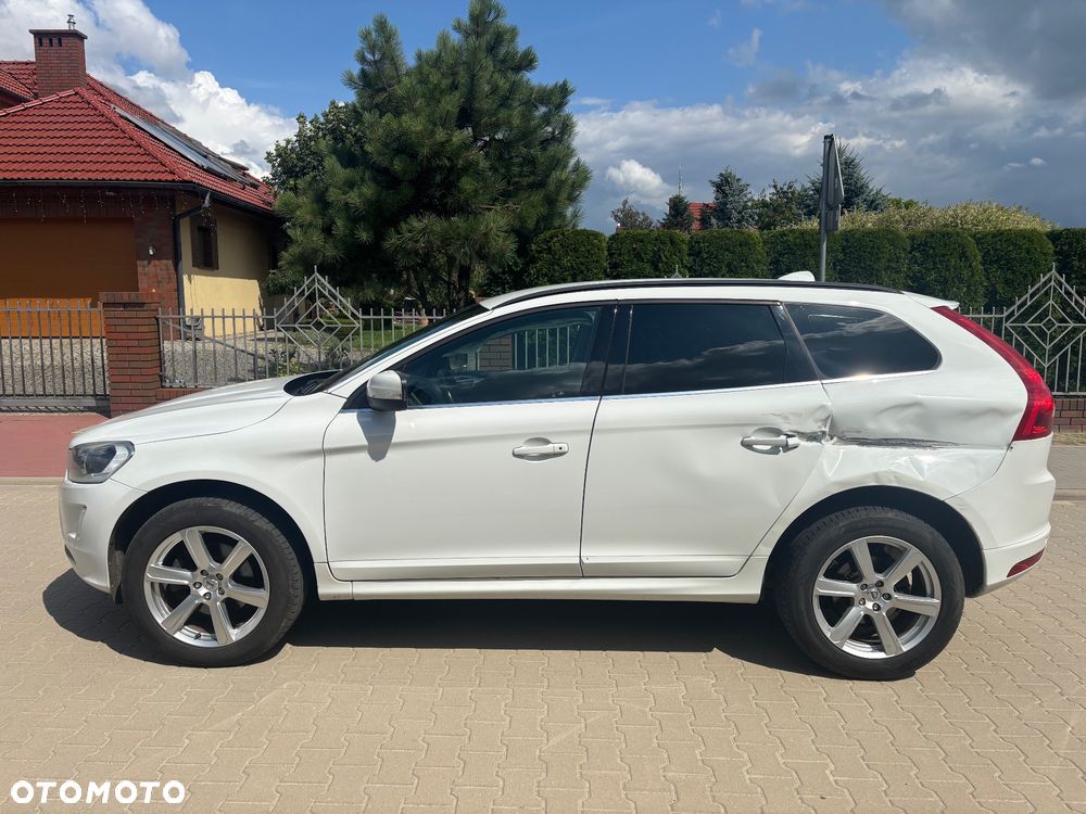 Volvo XC 60 T5 Drive-E R-Design Momentum - 14