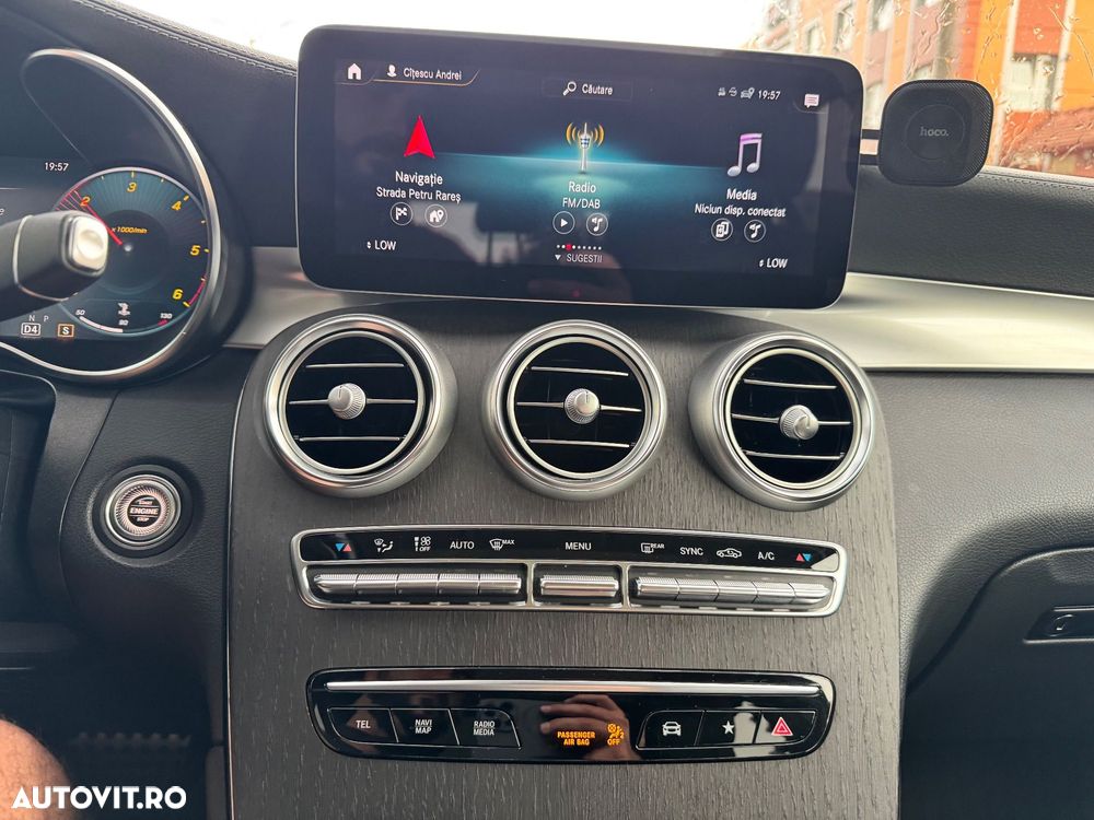 Mercedes-Benz GLC 300 d 4MATIC - 19
