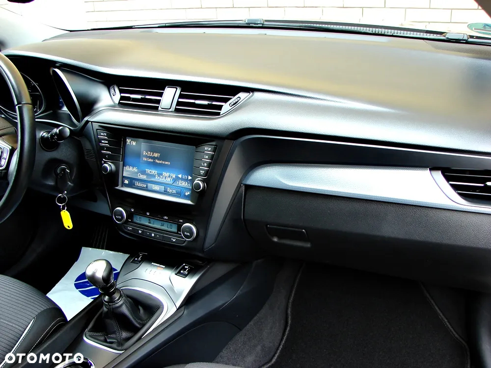 Toyota Avensis Touring Sports 1.8 Comfort - 21