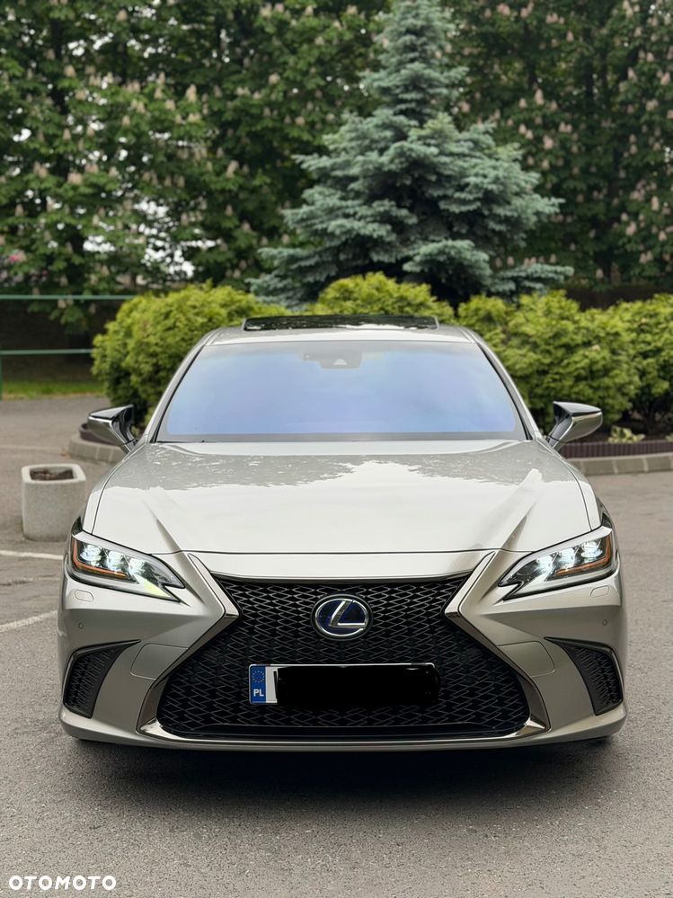 Lexus ES 300h F Sport - 5