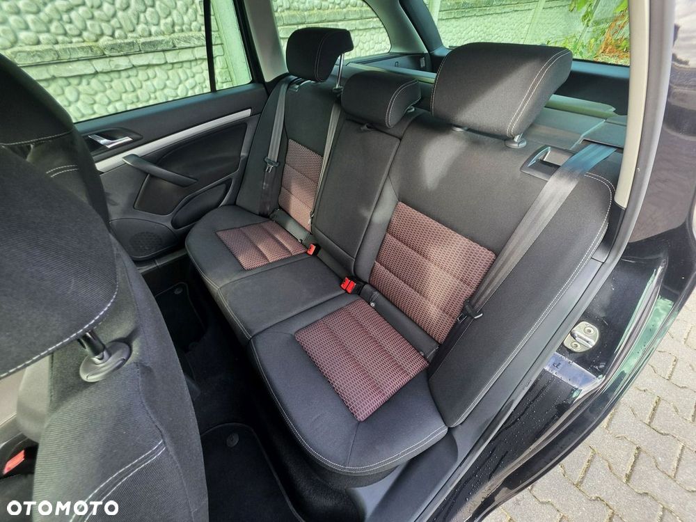 Skoda Octavia 1.6 TDI Ambiente - 24