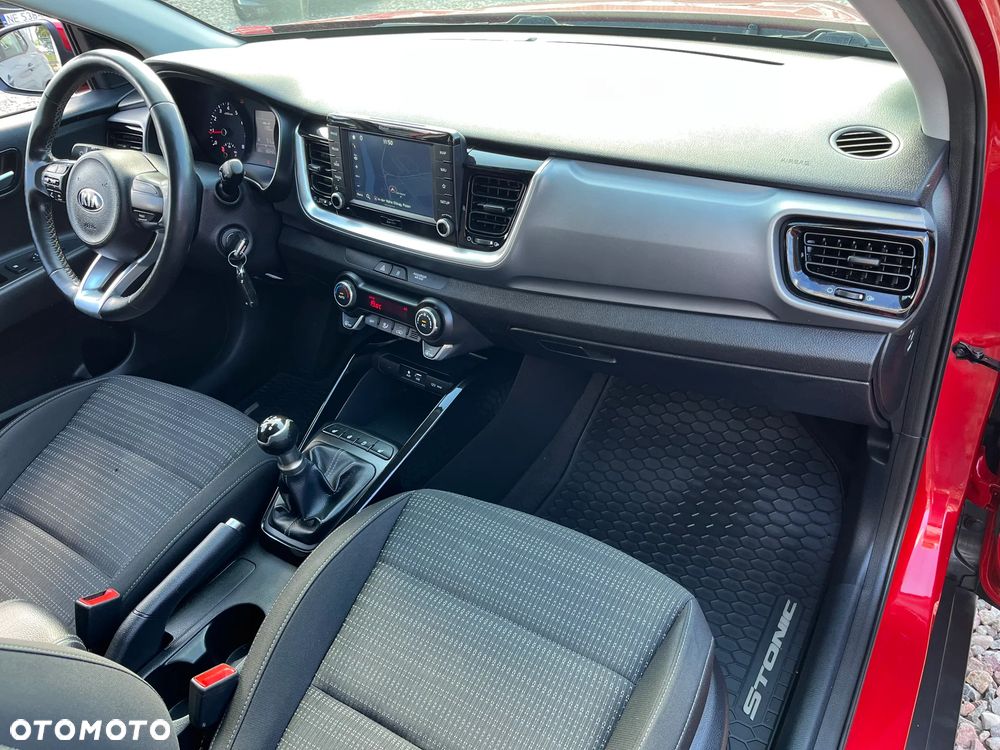 Kia Stonic - 35