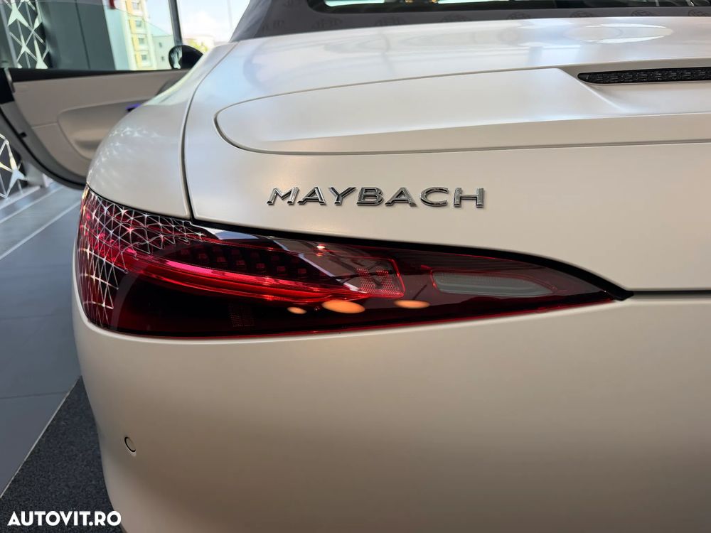 Mercedes-Benz SL 680 Maybach Monogram Series - 13