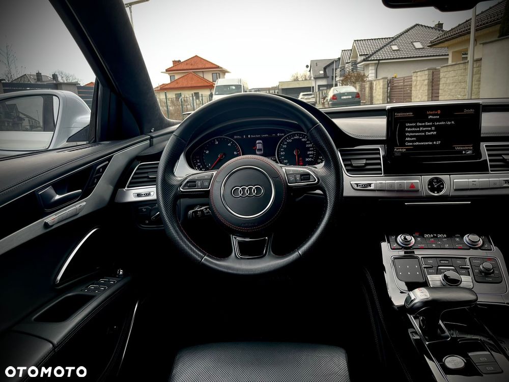 Audi A8 4.2 TDI DPF (clean diesel) quattro tiptronic - 14