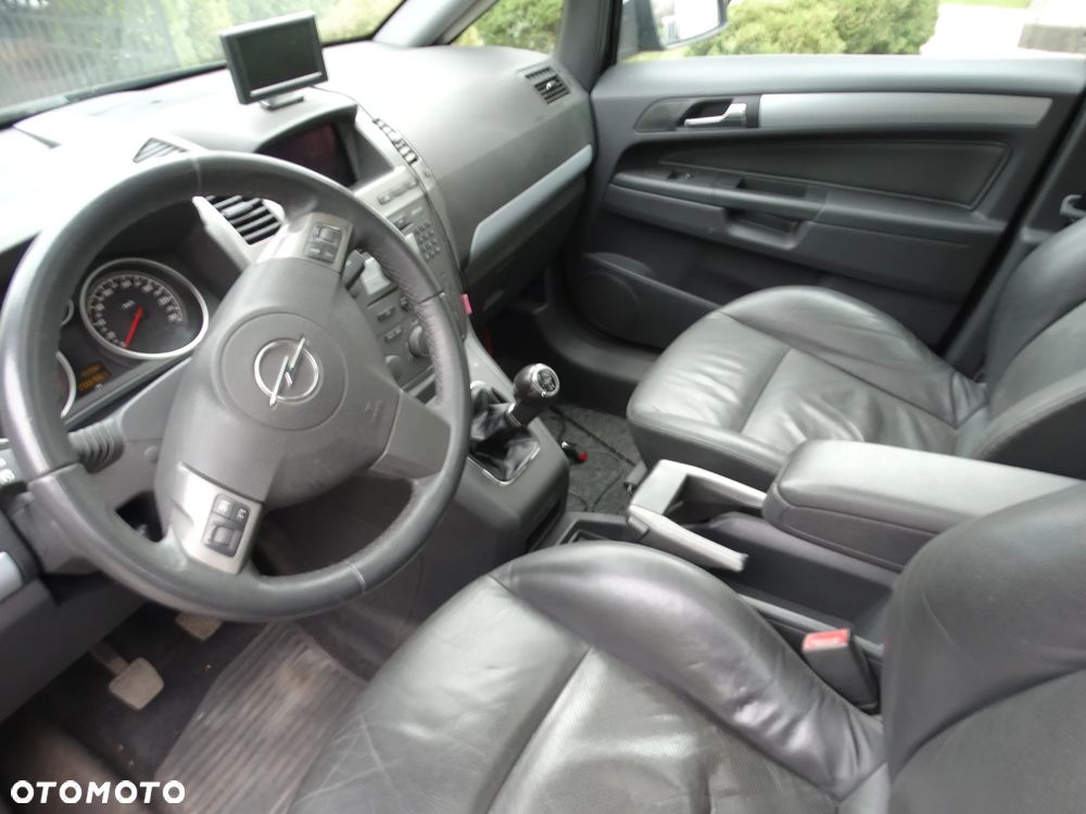 Opel Zafira 1.8 Cosmo - 10